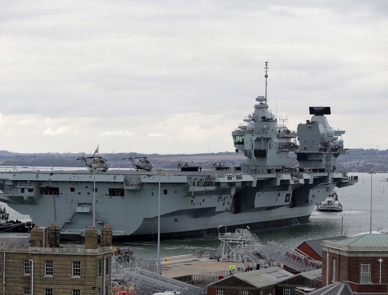 Carrier Prince Of Wales Makes Spectacular Portsmouth Debut - Warships ...