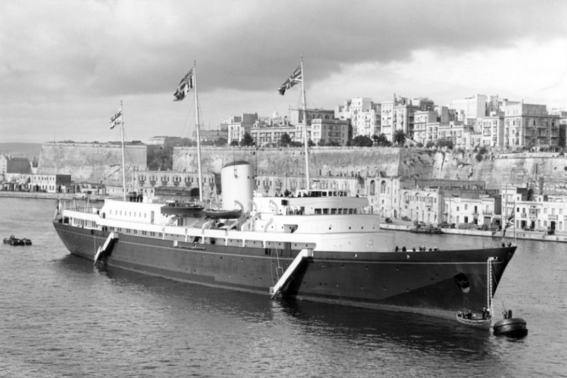 royal yacht britannia gin