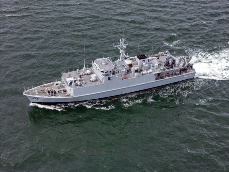 Image for the Tweet beginning: Sending the currently unemployed Ukrainian